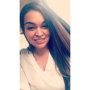 Meet your Posher, Thalia